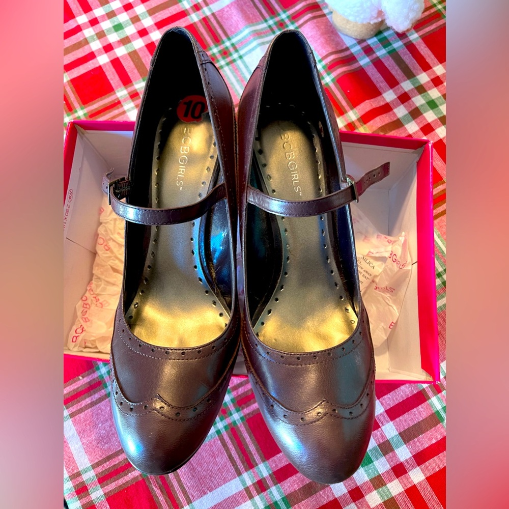 Classic Brown Mary Jane Shoes